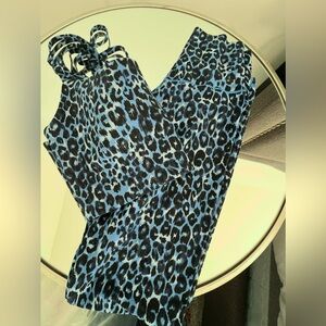 Aerie Blue and Black Animal Print Leggings and sports bra.